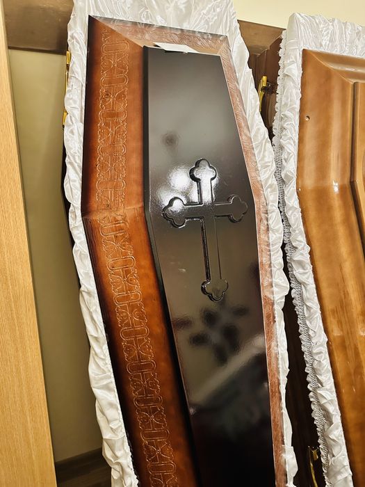 Sicrie cruci producator