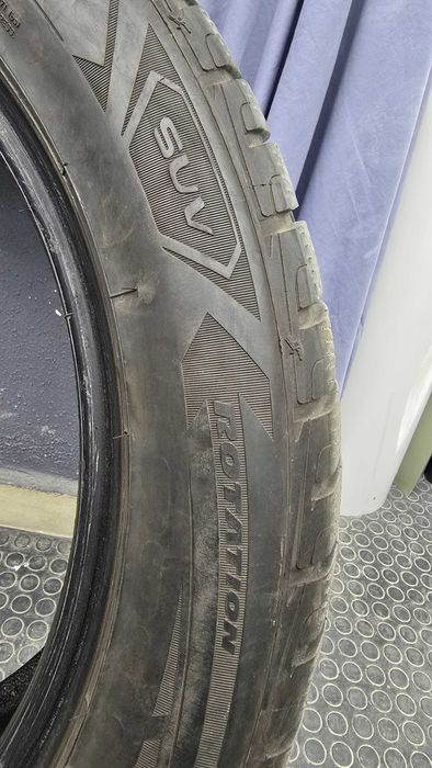 СПЕШНО-255/50/20 Goodyear-зимни