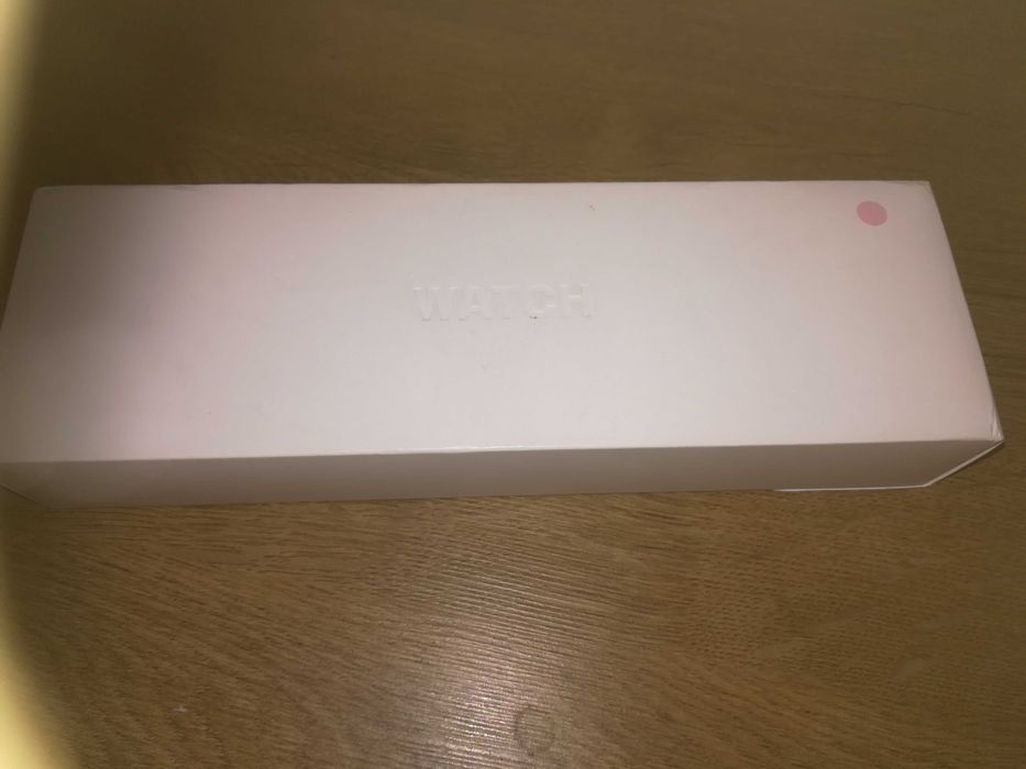 Розов смарт часовник