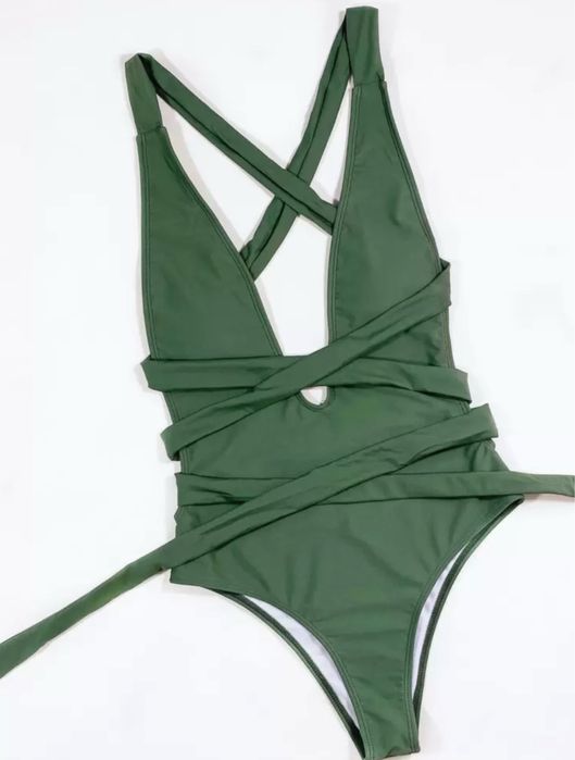 Продава се НОВ дамски  бански костюм