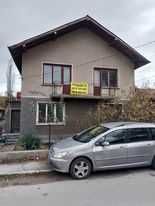 Продава се Къща в София, Център - 140 кв.м за 1036 €/кв.м - Снимка #1