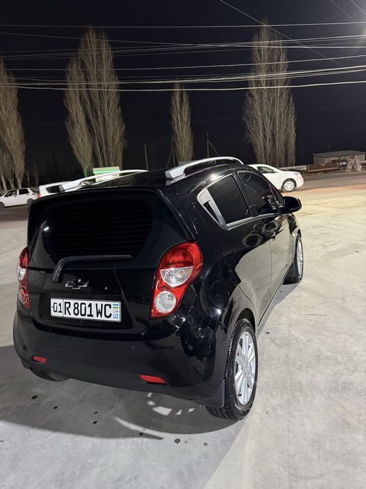 Spark qora  kraska toza. Polni navarot haydashga tayyor moshi