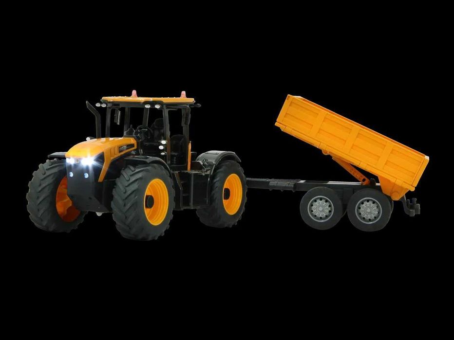 Трактор с ремаке RC Радиоуправлям 1:24 JCB с LED светлини