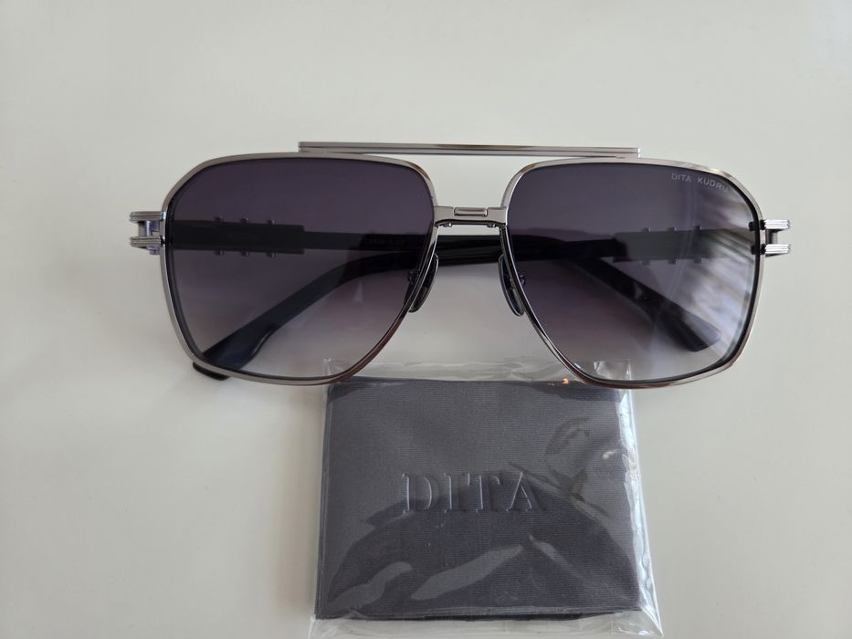 Ochelari Dita Kudru cu toc de piele inclus