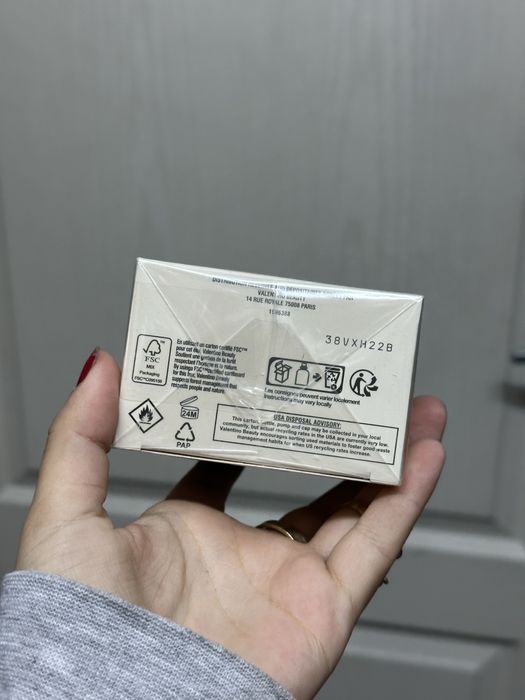 Valentino uomo born in roma ivory