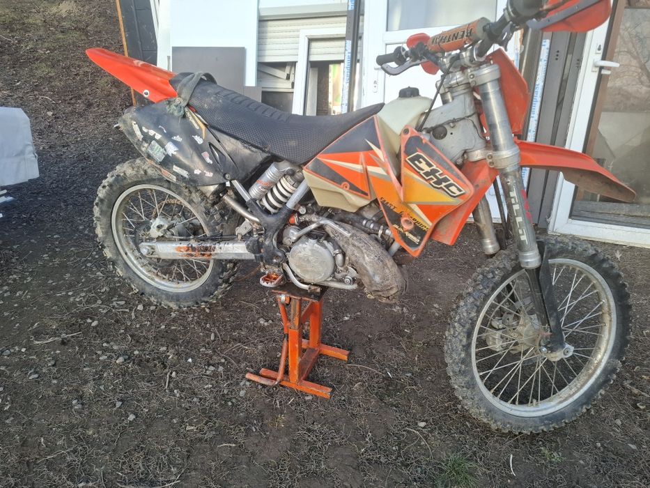 Vând Cross KTM 250cm în 2 timpi