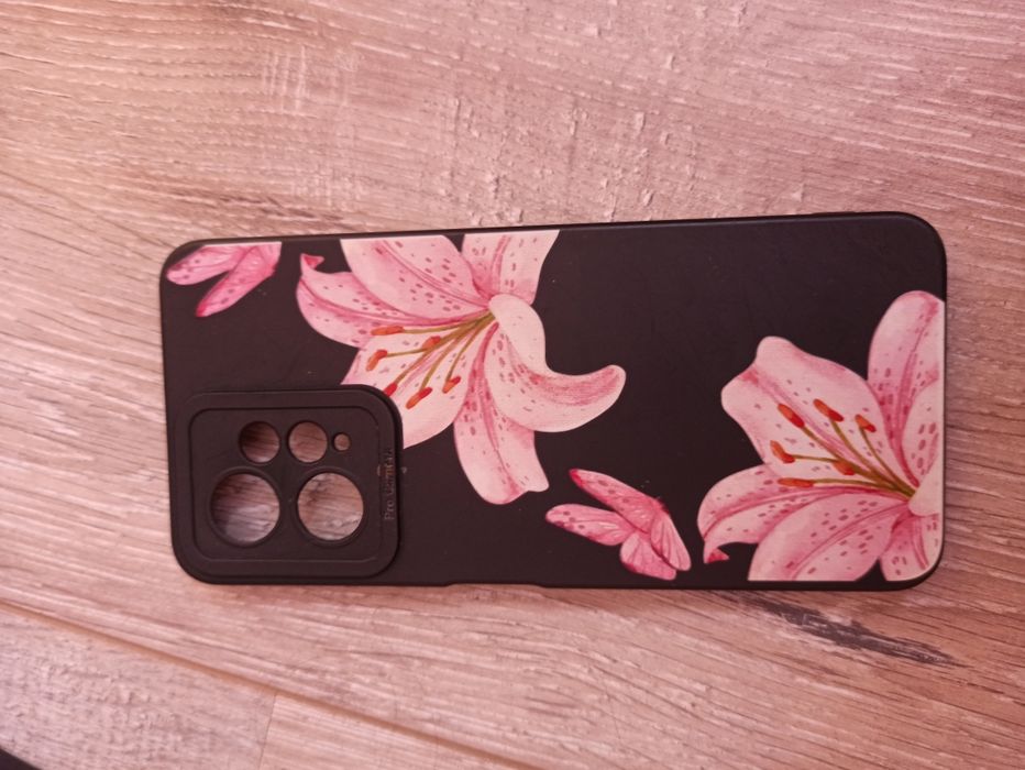 Продавам калъфи за телефон xiaomi redmi note 12
