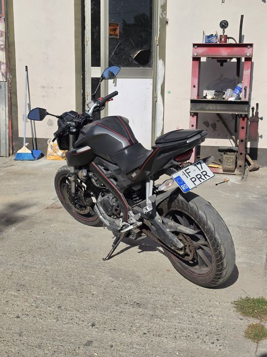 Yamaha mt125 2015