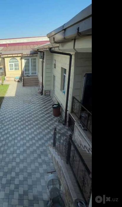 Srochna sotiladi Ko'kcha darvozadan 2.5 sotix tayyor hovli