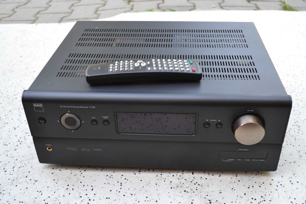 Amplificator Nad T 747 cu Telecomanda si HDMI