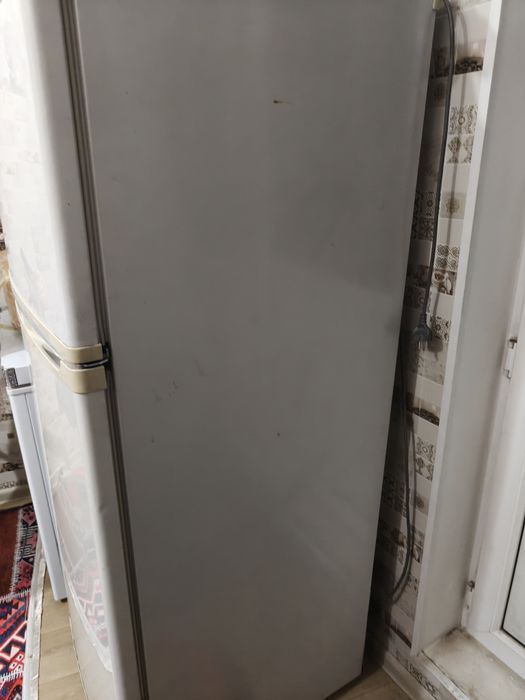 Продам холодильник