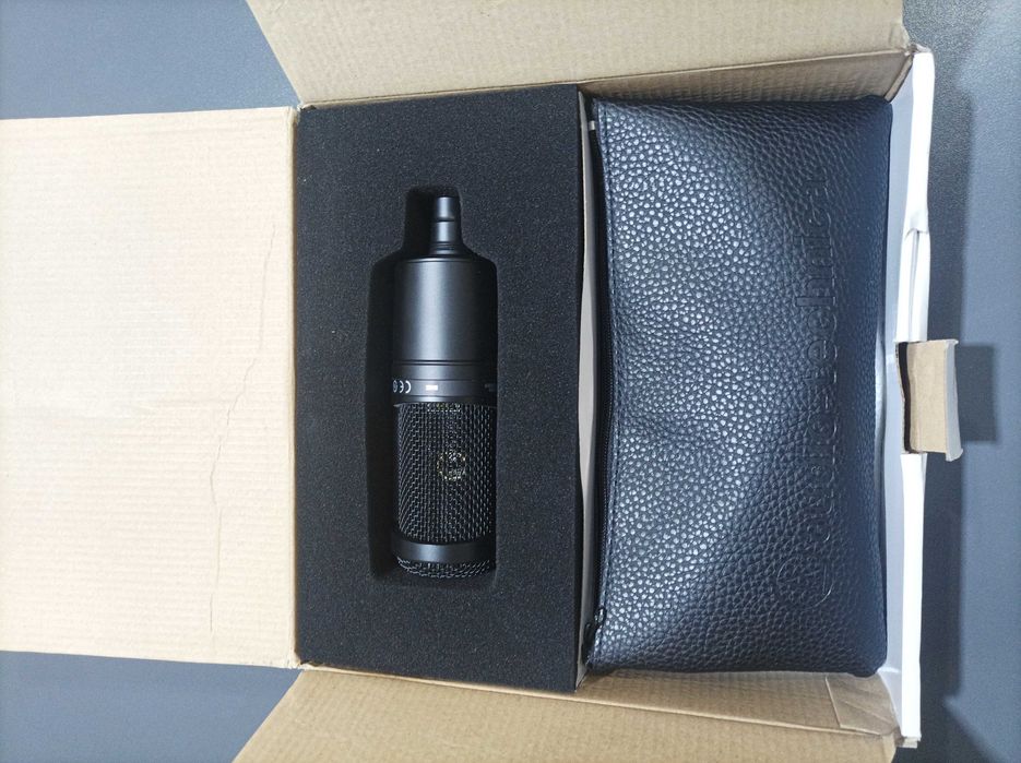 Микрофон audio-technica AT2020 XLR