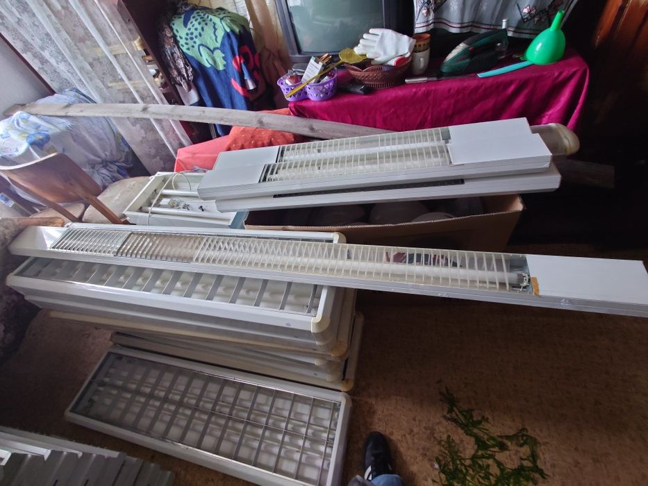 Осветителни тела лампи