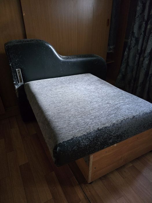 Диван угловой 2×3м требует перктяжки