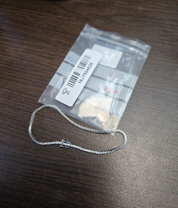 Тенис гривна бяло злато 1.23 ct  /107бр диаманти/ 17 см