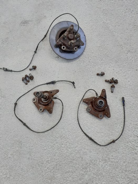 Fuzeta Butuc Rulment Senzor Spate Renault Megane 3 1.5 Dci Hatckback