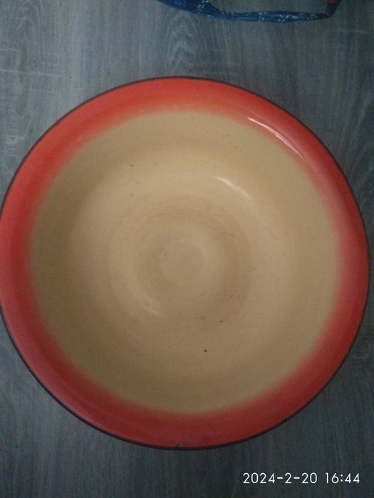 Эмалированный тазик