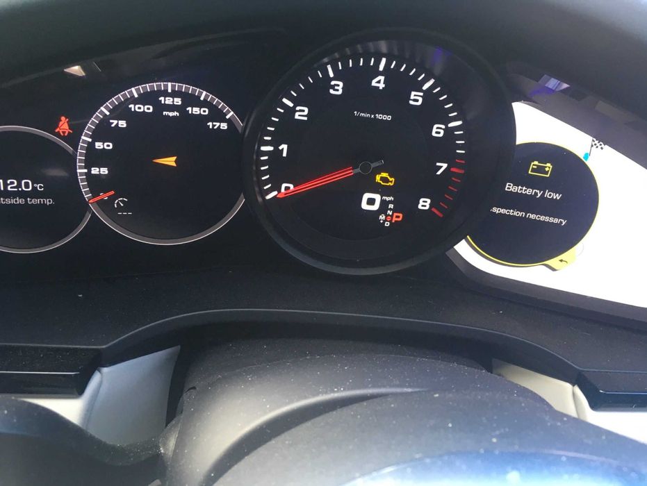 Reparatii baterii LiFePo4 porsche cayenne, TAYCAN,LAMBORGHINI URUS,etc