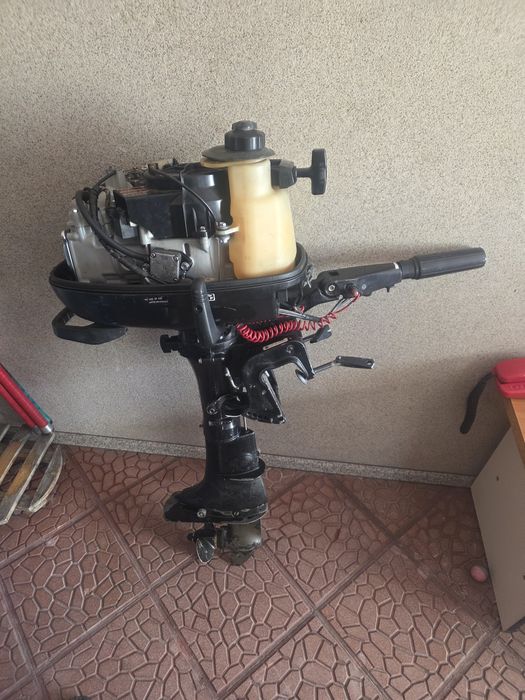 Motor barca Suzuki 4,4,4kw, 6Cp