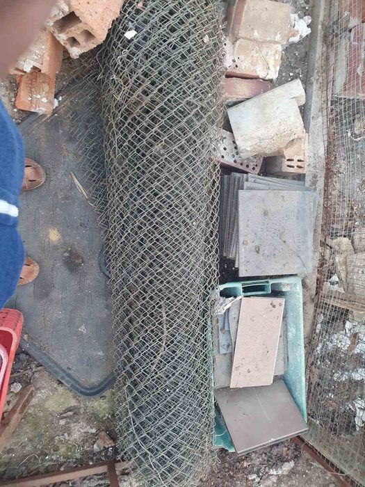 Ламарина колове врата мрежа