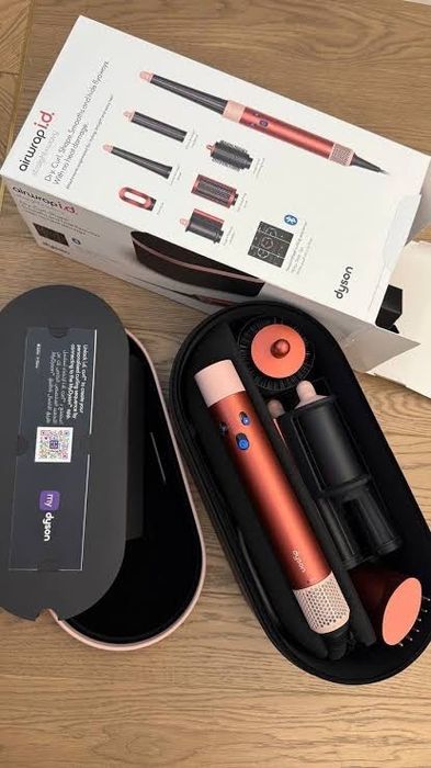 Продам Dyson клубника стайлер