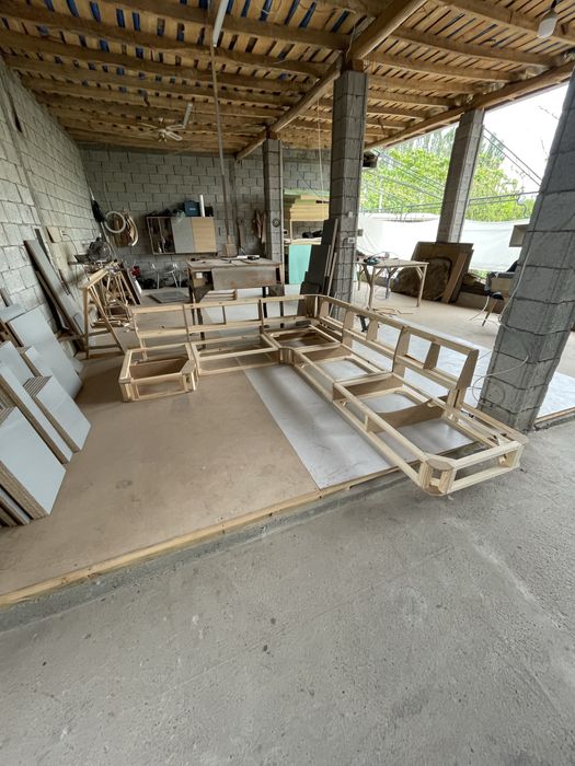 Yumshoq mebel ugalok  sotiladi va zakazga ham tayorlab beriladi