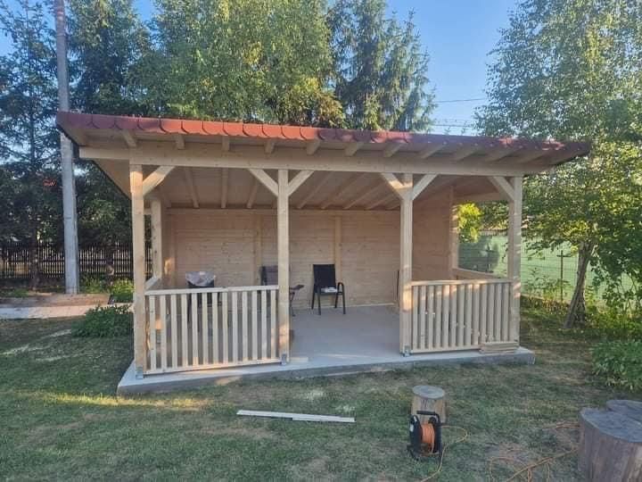 Foisoare si terase moderne din lemn masiv