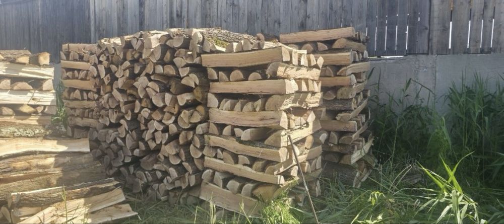 Vand lemn de foc : fag , stejar , carpen , brad