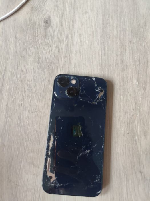 iPhone 13 Blue 128GB - pentru reparație sau piese