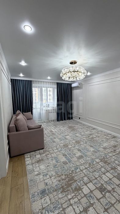 Продам 4ком.квартиру на Батыс 2