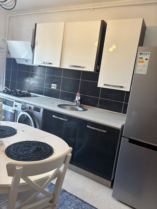 Proprietar inchiriez 2 camere berceni