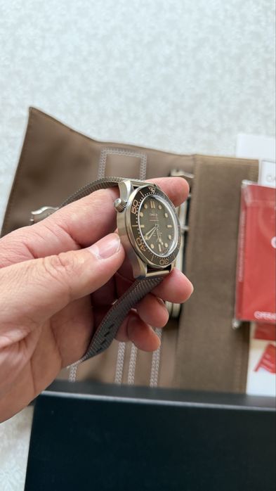 Omega Jemes Bond 007 Titan