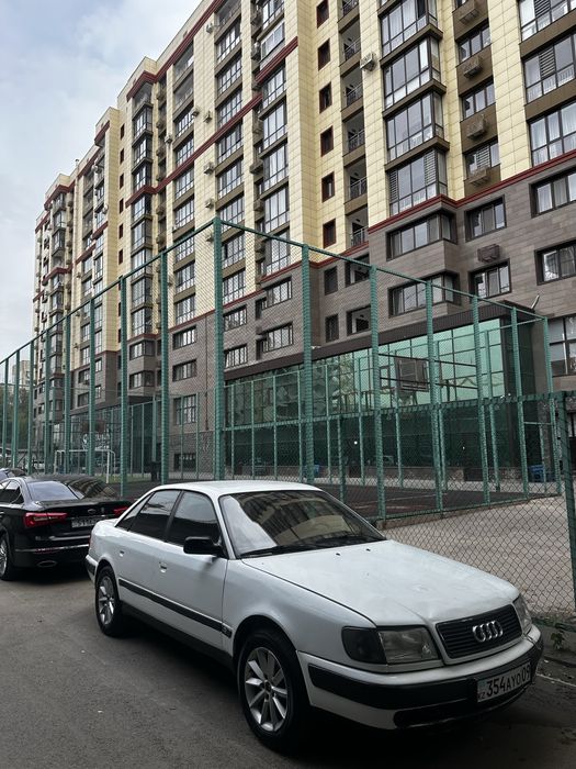 Продам Ауди 100 с4