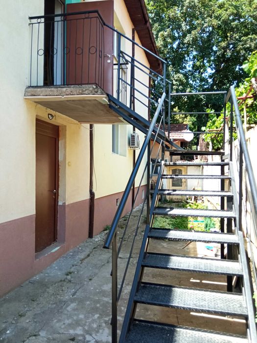 Продава се Етаж от къща в Кюстендил, Бузлуджа - 100 кв.м за 850 €/кв.м - Снимка #1