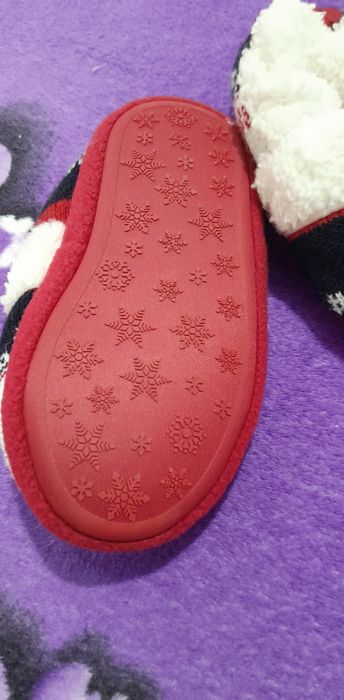 Buși interior copii noi + o pereche de adidași