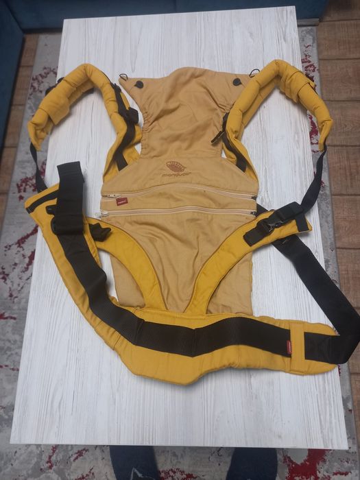 Manduca   xt baby carrier