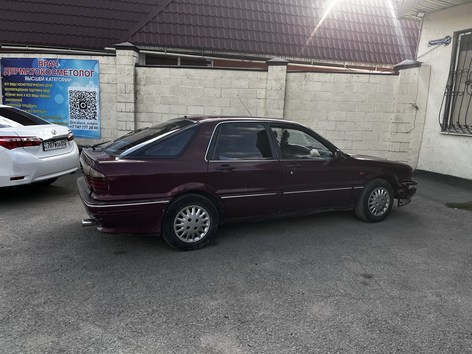 Mitsubishi Galant 1.8,  1992 года