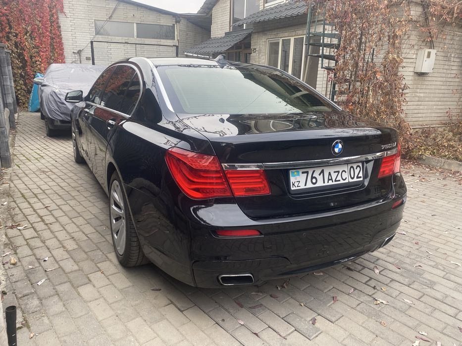 BMW 750 F02 2009год