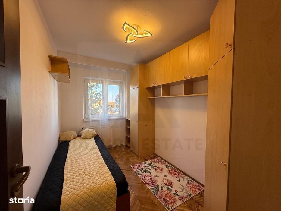 Apartament 4 camere 2 bai 2 balcoane decomandat Etaj 2/4  Valea Aurie