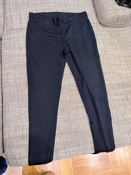 Полички, панталон и клин