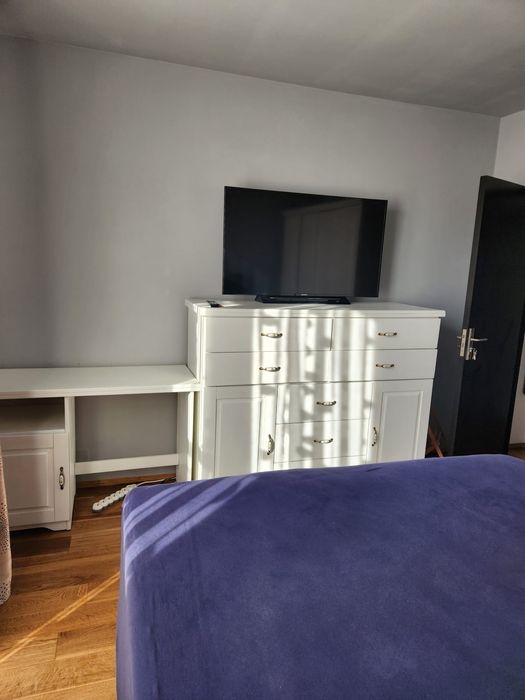 Închiriez duplex zona Terra ,preț 750 euro