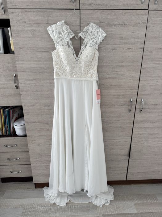 ,,JJ’s House”- Бутикова сватбена рокля