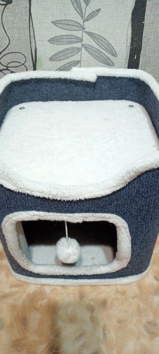 Дом для кошек два яруса