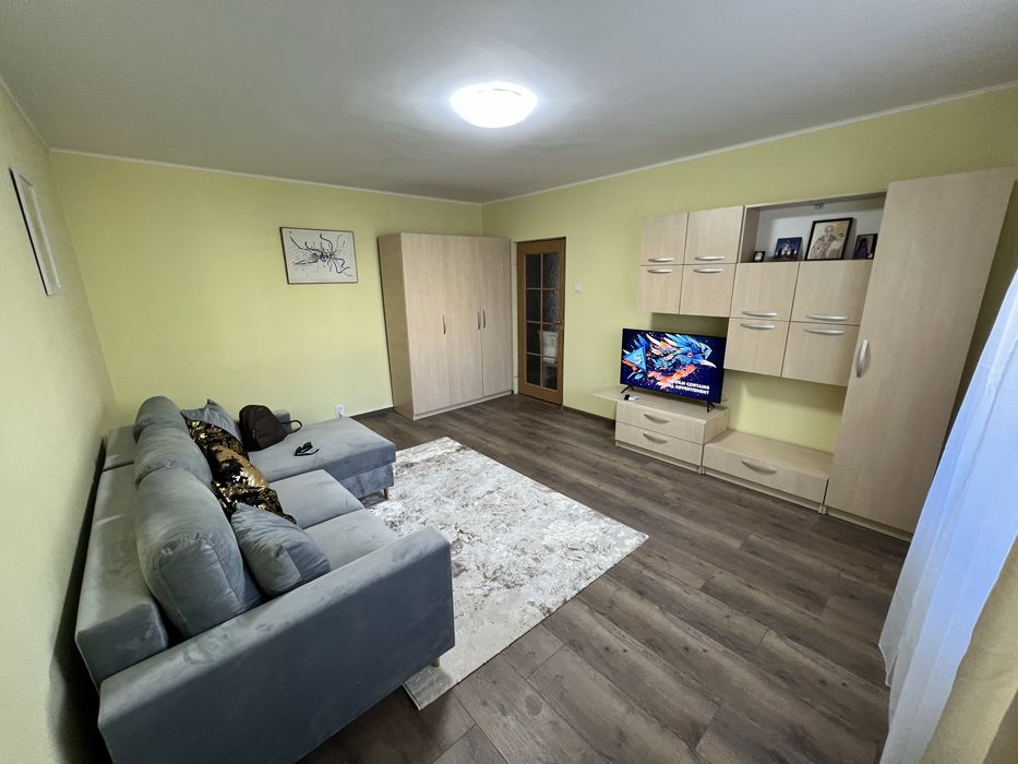 Proprietar Inchiriez apartament 2 camera  langa mall vitan