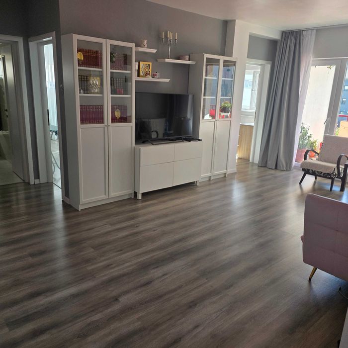 Apartament 3 camere Calea Cisnadiei