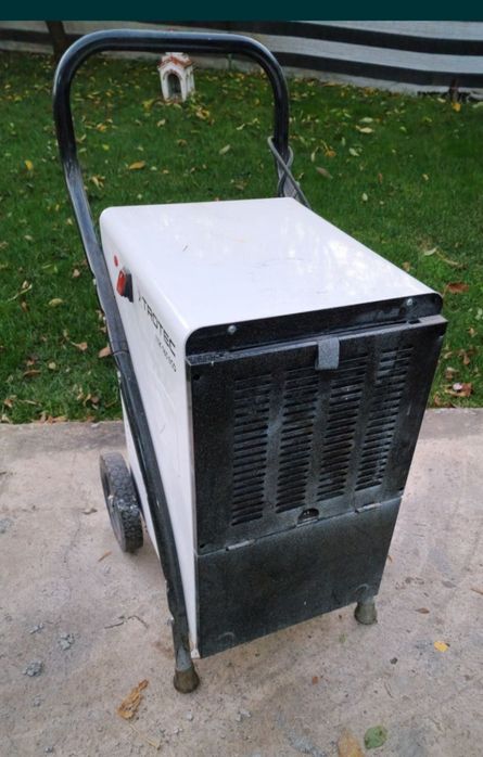 Inchiriez dezumidificatoare