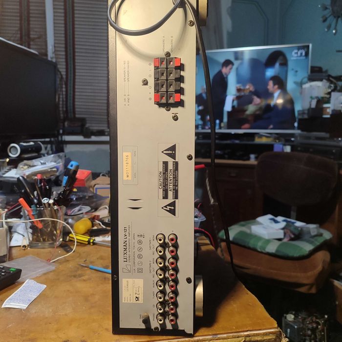 amplificator LUXMAN LV-121