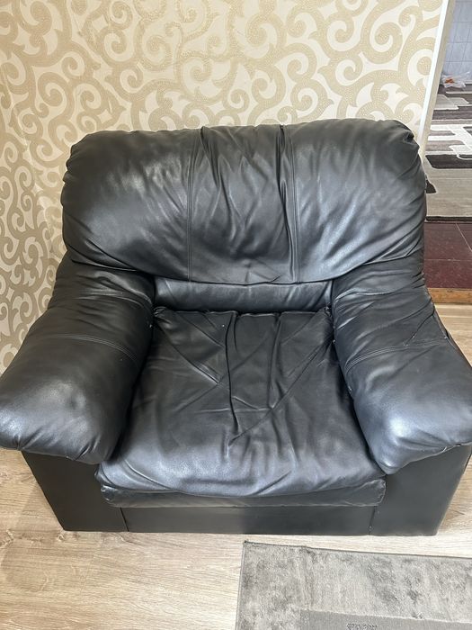 Диван, полудиван и кресло