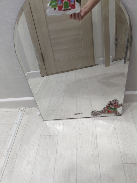 Тумба с раковиной зеркалам