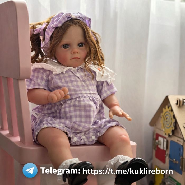 Кукла Redorn "Элизабет" – воплощение элегантности и утонченности